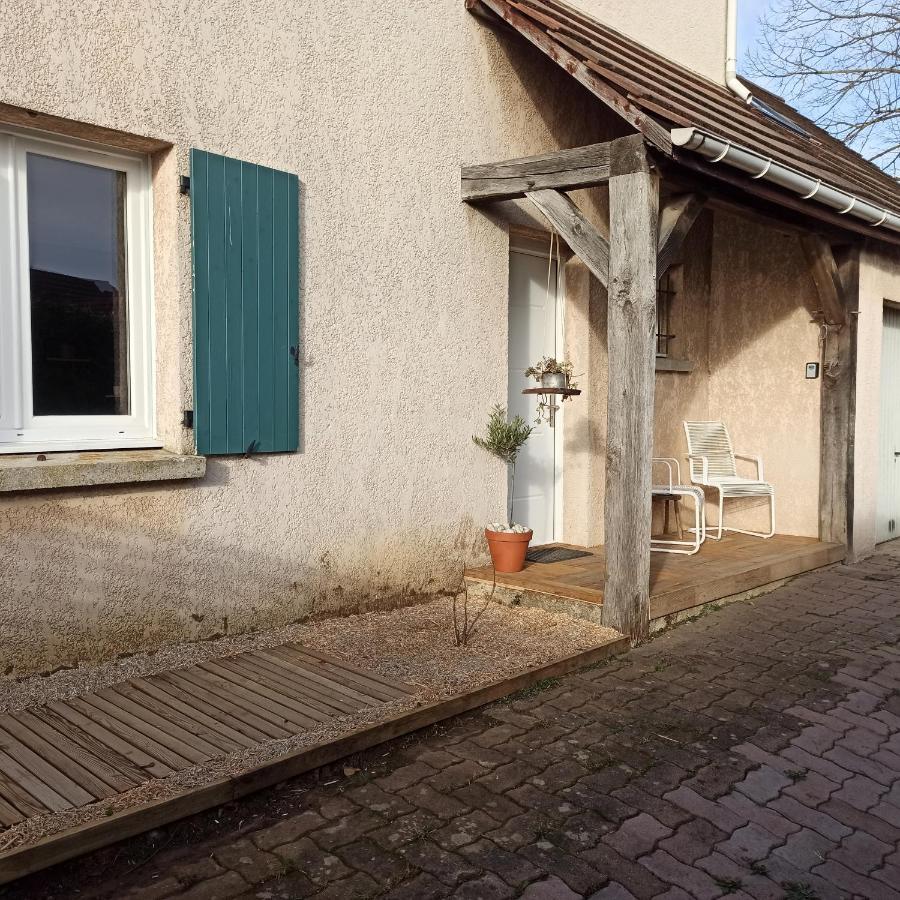 La Taniere Aux Loups Villa Montevrain Exterior photo
